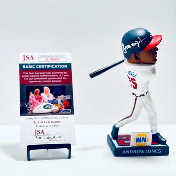Andruw Jones Bobblehead Atlanta Braves signed & COA by JSA - Picture 2 of 4